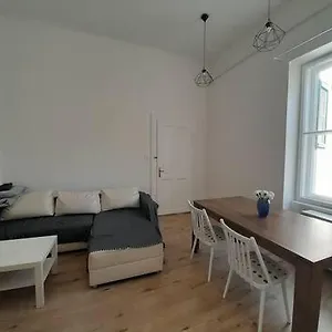 Hostal Sunny At Danube, Budapest